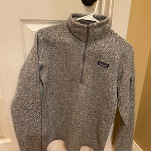 Woman’s Patagonia pullover